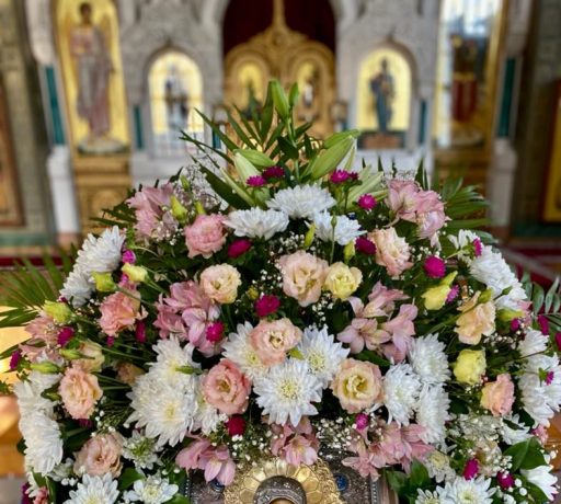 В семинарском храме в день празднования Смоленской иконы Божией Матери были совершены праздничные богослужения
